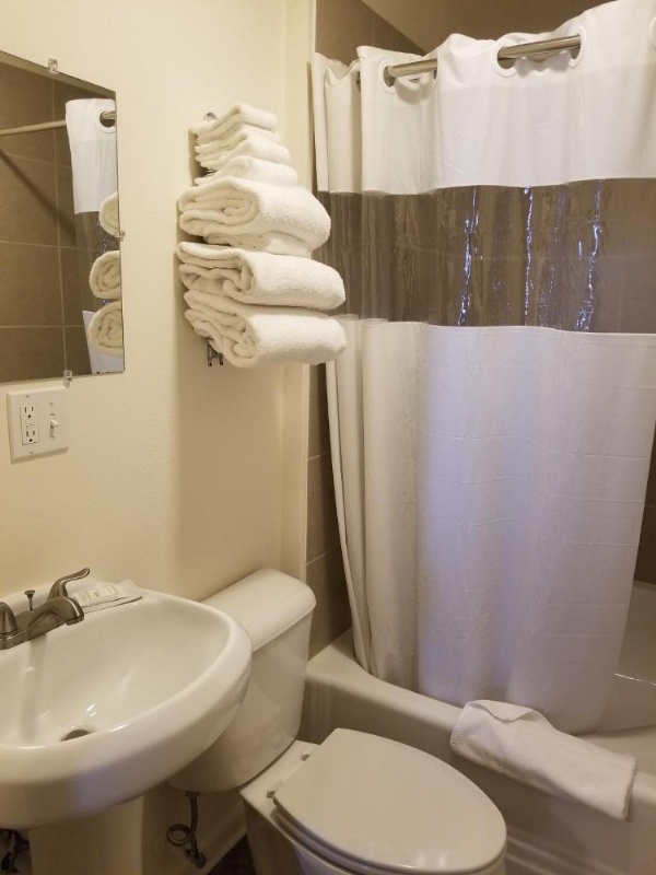 Cattlemen Motel image 21